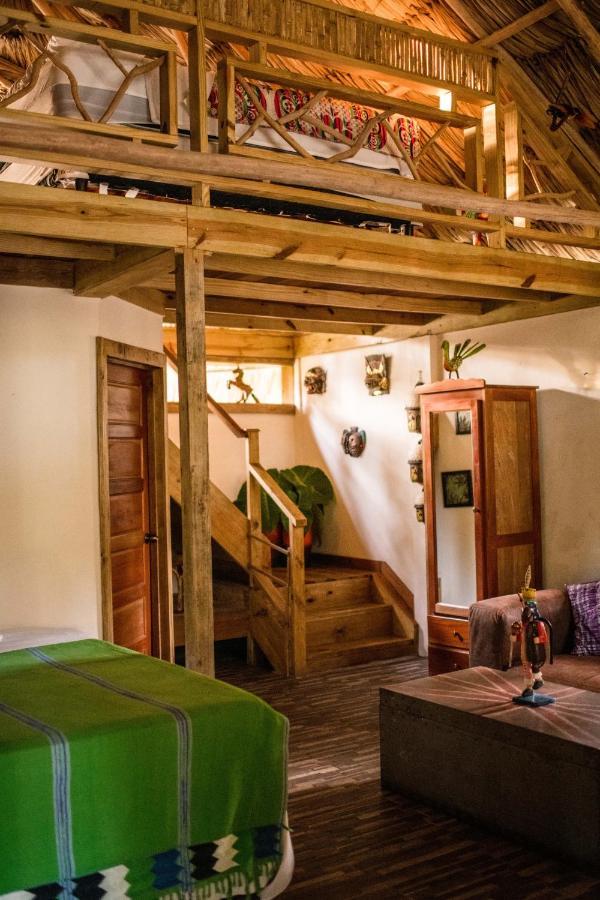 Pine Ridge Lodge Сан Игнасио Екстериор снимка