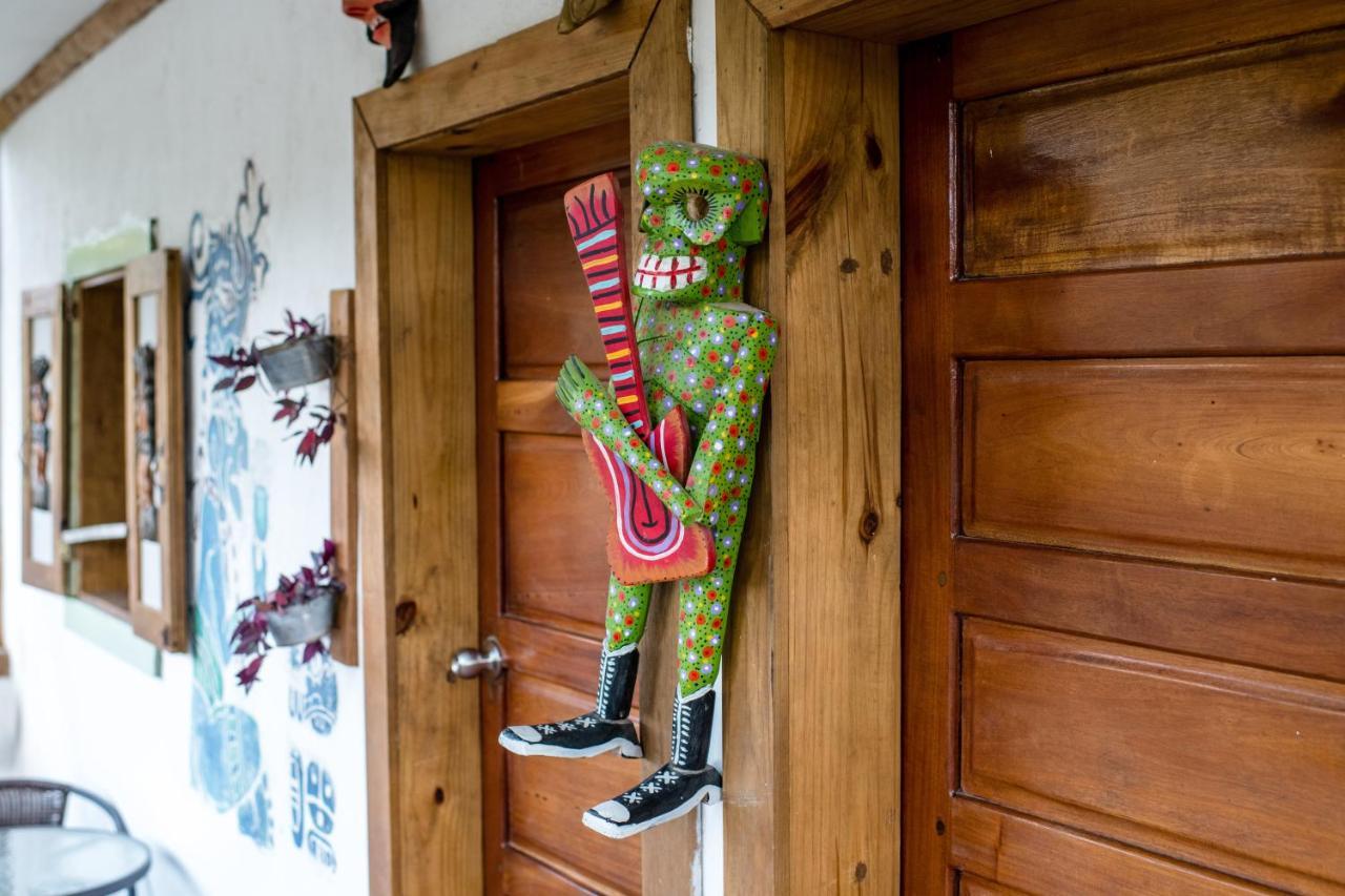 Pine Ridge Lodge Сан Игнасио Екстериор снимка