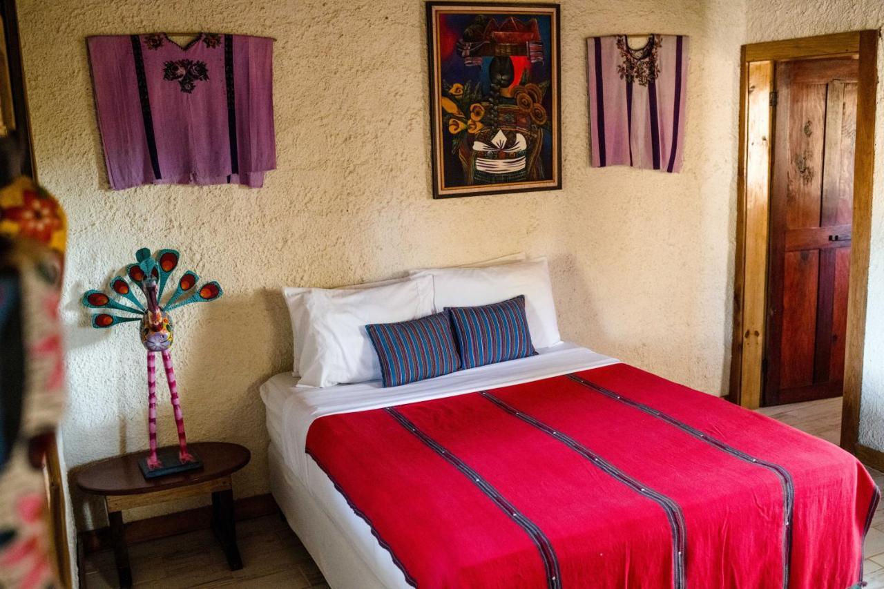 Pine Ridge Lodge Сан Игнасио Екстериор снимка