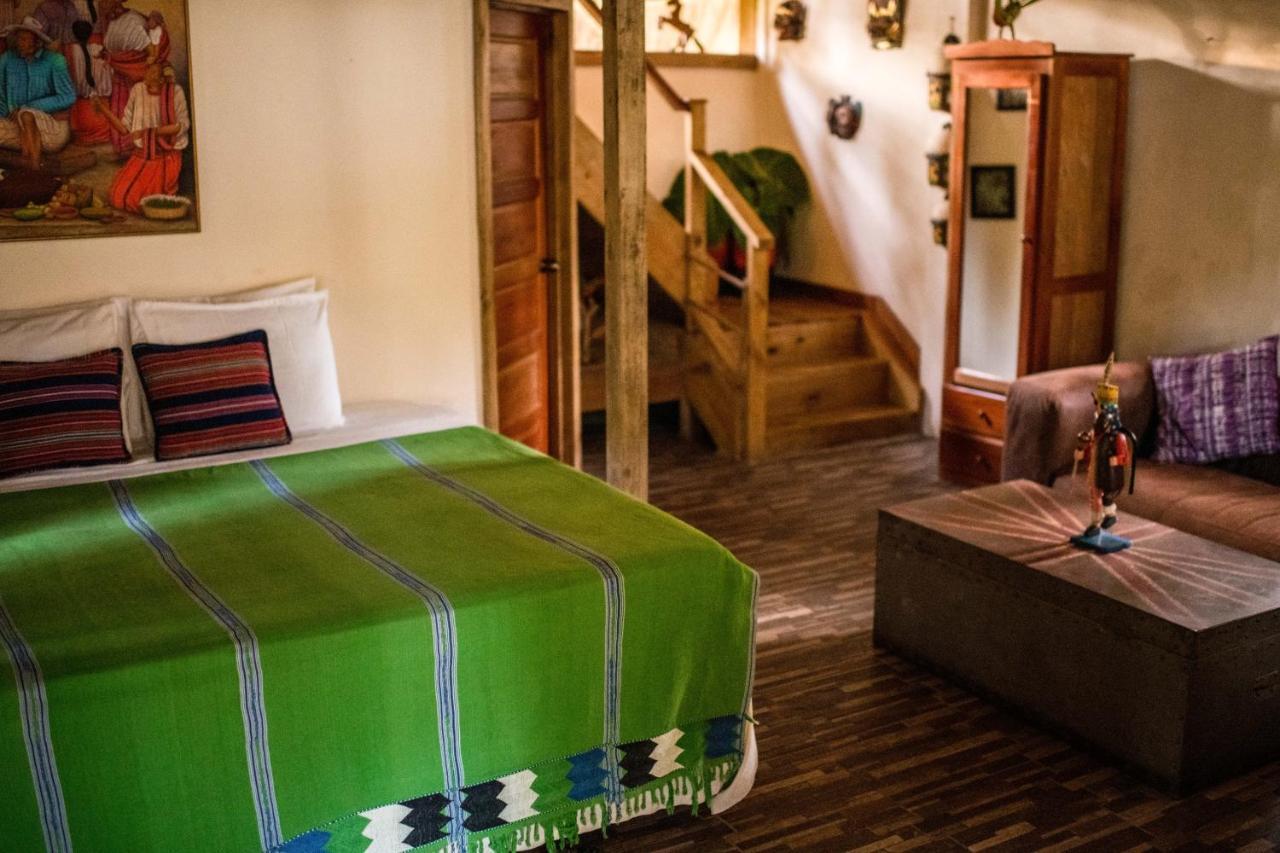 Pine Ridge Lodge Сан Игнасио Екстериор снимка