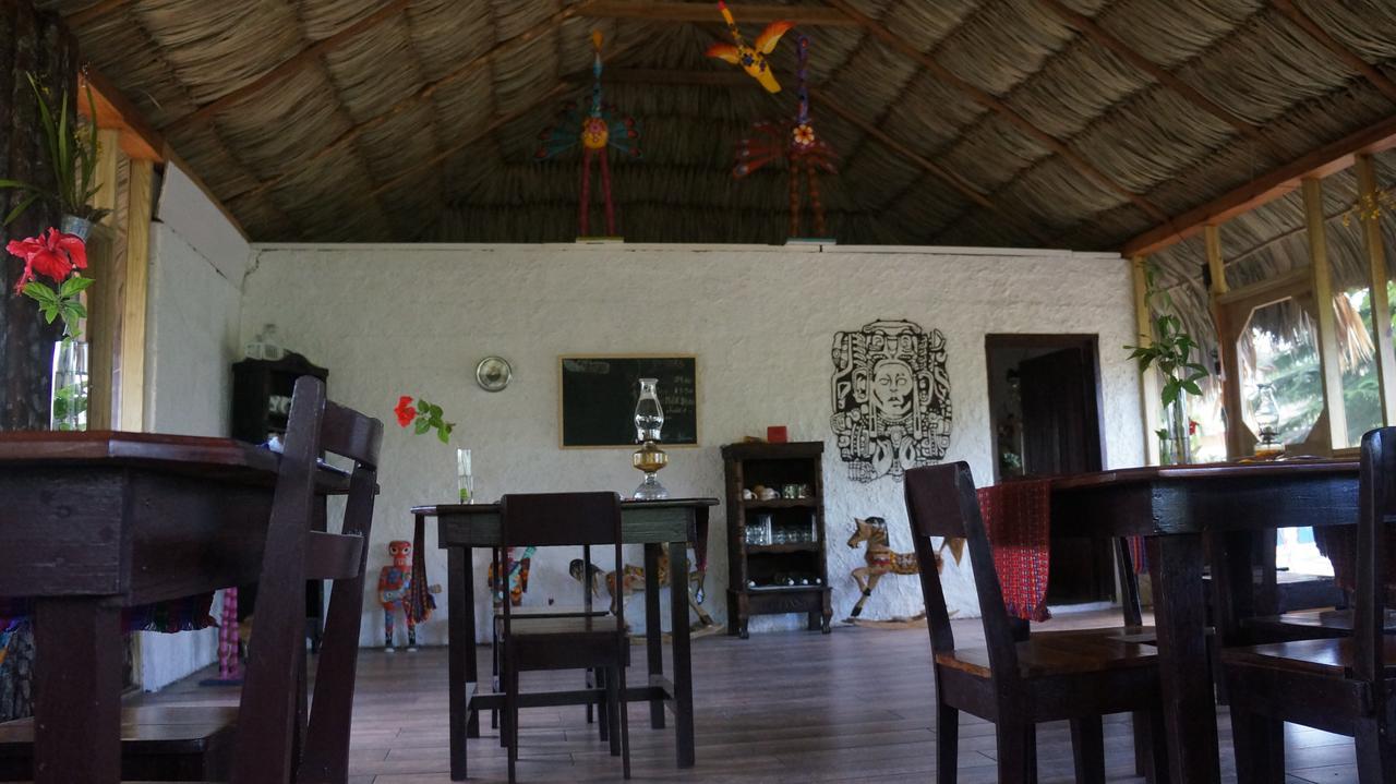 Pine Ridge Lodge Сан Игнасио Екстериор снимка